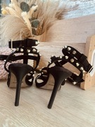 Buty sandaly na obcasie Carinii z cwiekami. Nie uzywane 38