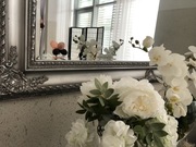 Dekoracyjne lustro 180 x100 w drewnianej ramie 