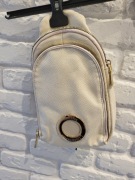 Cross body monnari