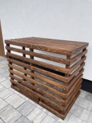 Drewniana osłona zabudowa klimatyzatora zewnętrzna