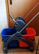 Merida wózek do mopowania 2X20 ltr z wyciskarką szczękową powystawowy