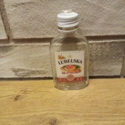 Pusta  90 ml  butelka po wódce Lubelska grejpfrutowa