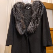 Czarny wełniany płaszcz Premium z futerkiem Aryton Woolmark, L 170-176