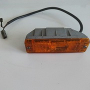 VW Golf Mk 1 Kierunkowskaz przedni ULO 3320017 VW 171 95 3049 F