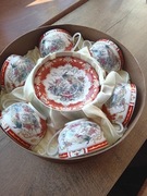 Zestaw filizanek i talerzykow do kawy.nowiutki tel 665 948 757 