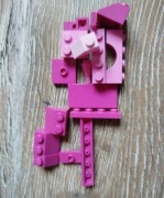 Różowe e klocki LEGO 
