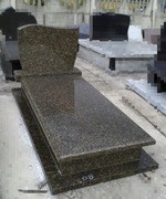 Nagrobek granitowy 
