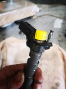 Wtryskiwacz Audi a4 b8 2.0 tdi CAHA