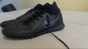 Czarne turfy Nike phantom