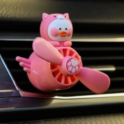 ODLOTOWY MIŚ ZAPACH PERFUMY DEKORACJA DO SAMOCHODU