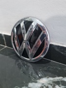 ZNACZEK EMBLEMAT PASSAT POLO JETTA