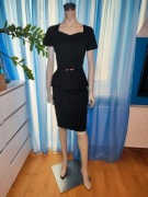 Elegancka dopasowana sukienka z paskiem – M/L (15)