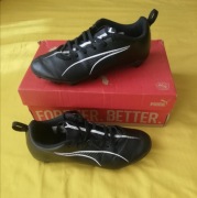 korki buty piłkarskie Puma Ultra 5 Play FG/AG Jr.  37,5cm