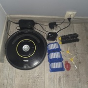Irobot Roomba 650+stacja ładująca+zestaw filtrów
