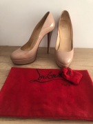 Oryginalne szpilki nude Christian Louboutin