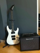 Gitara elektryczna Jackson js12 + wzmacniacz blackstar id core 20 V3 kable