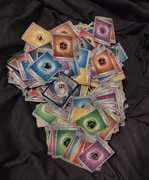 Pokemon tcg: bulk 2000 kart energii 