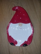 Ceramiczna taca dekoracyjna w kształcie Mikołaja skrzata 