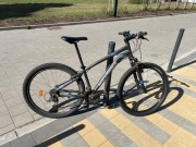 Rower Rockrider ST100 (27,5 cali Rama M Btwin Decathlon)