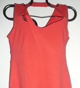 ATRAKCYJNA CZERWONA SUKIENKA Z WYCIĘCIAMI R.44 