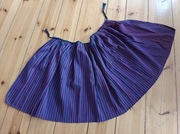 wełniana bordowa spódnica w pasy paski zapaska pasiak ludowa ludowy