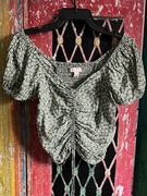 Zielony damski marszczony top na krótki rękaw w kwiaty H&M [XS]