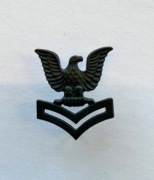 Odznaka US Navy - Petty Officer 2nd Class (E-5) - Black MetalI