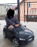 dziecięcy samochód elektryczny Audi TT RS