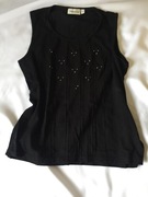 Cappuccini. Czarna bluzka z wiskozy z cekinami bez rękawów