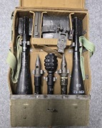 Torba z pełnym wyposażeniem do karabinka GN wz. 60 z 1971 poziomnica