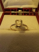 Pierścionek z różowego złota z diamentami i morganitem