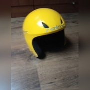 kask dziecięcy na narty