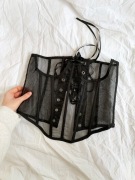 Czarny przezroczysty gorset wiązany 