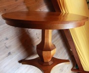 Przepiękny okrągły stół biedermeier na gruszkowej nodze