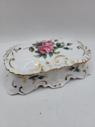 Porcelanowa szkatułka Spode