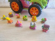 POJAZD SuperZings VILLAIN TRUCK MONSTER ROLLER + 10 Super Figurek