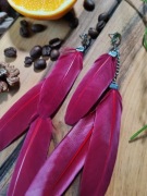 Kolczyki z piór rękodzieło bordowe