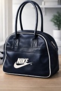 Granatowa torebka Nike 