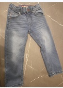 Tommy Hilfiger – jeansy dla małej fashionistki