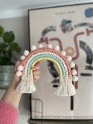 Tęcza wisząca koronka boho makrama ozdoba pompony 