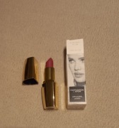 Avon Luxe/Maffasion kremowa szminka z jedwabiem Runaway Plum