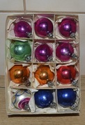 Bombki 12 szt w pudełku -ozdoby na choinkę { 4 cm}