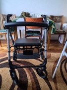 Chodzik (podpórka czterokołowa aluminiowa, regulowana)