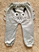 *** Spodnie dresowe z aplikacją. Rozm. 92***