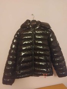 Kurtka czarna z połyskiem nowa