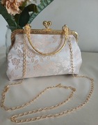 Torebka koktajlowa - Różowe haftowane kwiatuszki