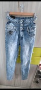 Spodnie jeansowe w  rozmiarze M