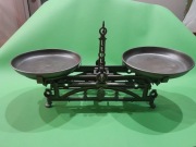 Stara waga szalkowa 5kg. Początek XX w.