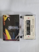 Kaseta Spirits Dancing In The Flesh Santana