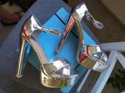 Srebrne sandały na platformie i słupku Dee Zee